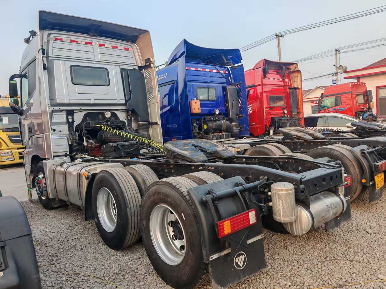 AUMAN 560HP - Тягач: фото 3 AUMAN 560HP - Тягач: фото 3