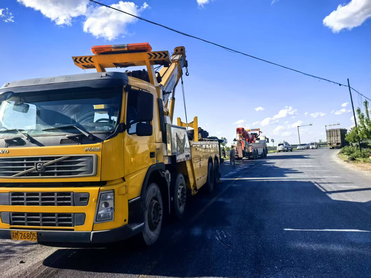 XCMG crane truck 70t - Автоманипулятор: фото 1 XCMG crane truck 70t - Автоманипулятор: фото 1