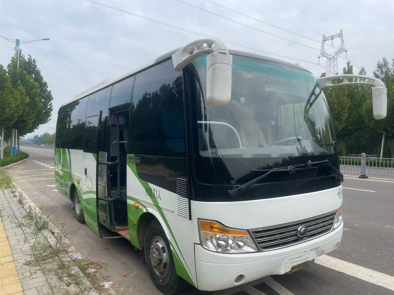 YUTONG 31 seats ZK6852HNG2 - Туристический автобус: фото 4 YUTONG 31 seats ZK6852HNG2 - Туристический автобус: фото 4