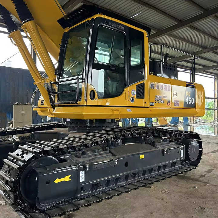 90% New KOMATSU PC450-8 Used Excavator Construction Excavators, Strong Power, Low Price, and Very Good Quality - Гусеничный экскаватор: фото 1 90% New KOMATSU PC450-8 Used Excavator Construction Excavators, Strong Power, Low Price, and Very Good Quality - Гусеничный экскаватор: фото 1