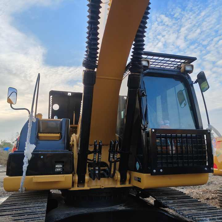 95% New Well Maintained Low Working Hours Used Excavator CAT320D CAT320d Used Excavator for Sale at the Lowest Price - Гусеничный экскаватор: фото 4 95% New Well Maintained Low Working Hours Used Excavator CAT320D CAT320d Used Excavator for Sale at the Lowest Price - Гусеничный экскаватор: фото 4