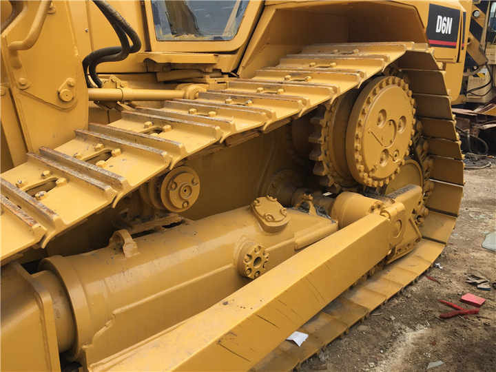 Good Condition D6N Mini Bulldozer New Crawler Bulldozer with Parts Price Bulldozers - Бульдозер: фото 5 Good Condition D6N Mini Bulldozer New Crawler Bulldozer with Parts Price Bulldozers - Бульдозер: фото 5