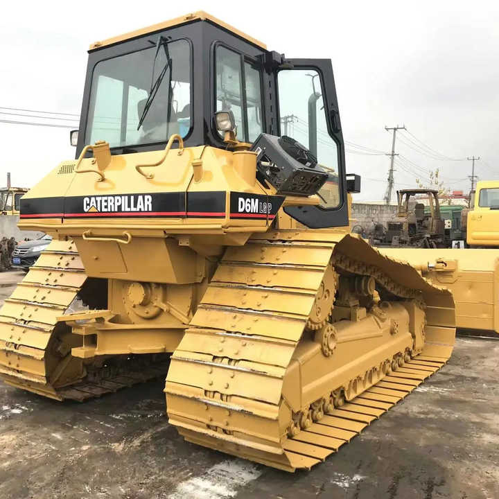 Good Condition D6m Mini Bulldozer New Crawler Bulldozer with Parts Price Bulldozers - Бульдозер: фото 1 Good Condition D6m Mini Bulldozer New Crawler Bulldozer with Parts Price Bulldozers - Бульдозер: фото 1