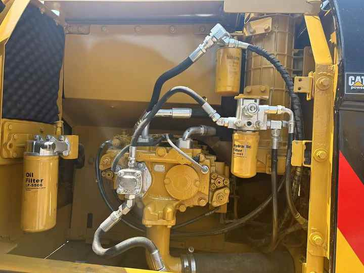 Good Condition Used Cat Excavator 320D2 Caterpillar Second Hand Excavator 312D 315D 320d for Sale - Гусеничный экскаватор: фото 5 Good Condition Used Cat Excavator 320D2 Caterpillar Second Hand Excavator 312D 315D 320d for Sale - Гусеничный экскаватор: фото 5