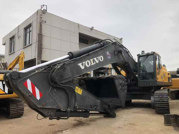 Good Condition VOLVO EC480DL Excavator Low Price Large Hydraulic Crawler Excavator volvo 480dl for Sale - Экскаватор: фото 3 Good Condition VOLVO EC480DL Excavator Low Price Large Hydraulic Crawler Excavator volvo 480dl for Sale - Экскаватор: фото 3
