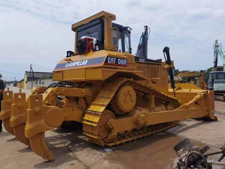 Hot Sale Used Original Japan Cat D8r Bulldozer/Big Dozer D 8 D7 Used D7r Bulldozer - Бульдозер: фото 3 Hot Sale Used Original Japan Cat D8r Bulldozer/Big Dozer D 8 D7 Used D7r Bulldozer - Бульдозер: фото 3