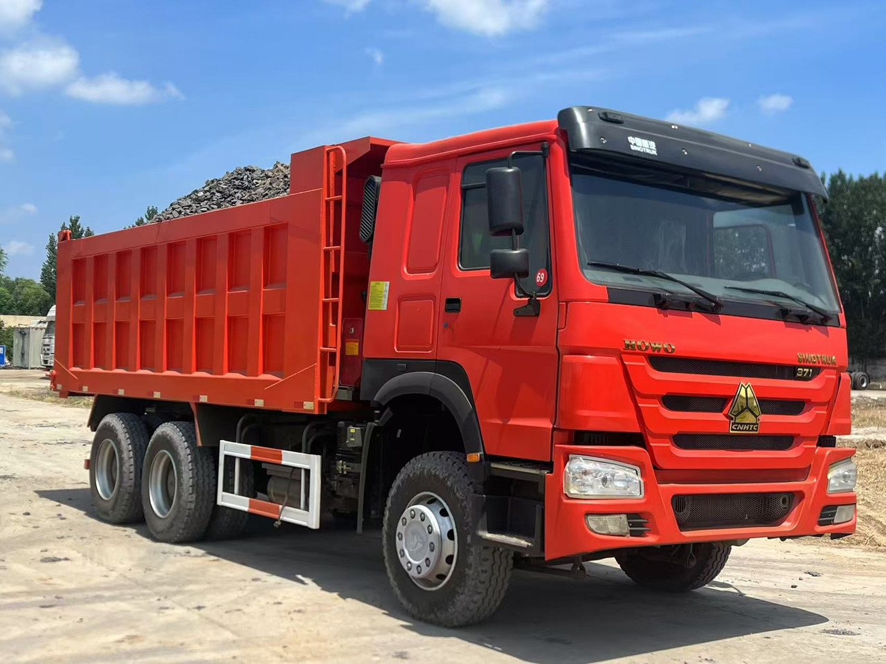 Howo 6*4 10 wheelers Second Hand Dump Truck Used - Грузовик с закрытым кузовом: фото 4 Howo 6*4 10 wheelers Second Hand Dump Truck Used - Грузовик с закрытым кузовом: фото 4