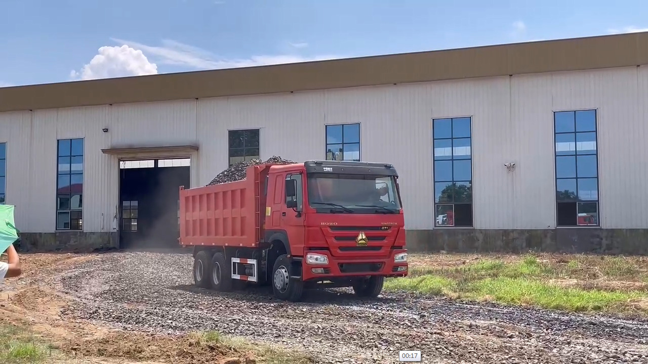 Howo 6*4 10 wheelers Second Hand Dump Truck Used - Грузовик с закрытым кузовом: фото 3 Howo 6*4 10 wheelers Second Hand Dump Truck Used - Грузовик с закрытым кузовом: фото 3