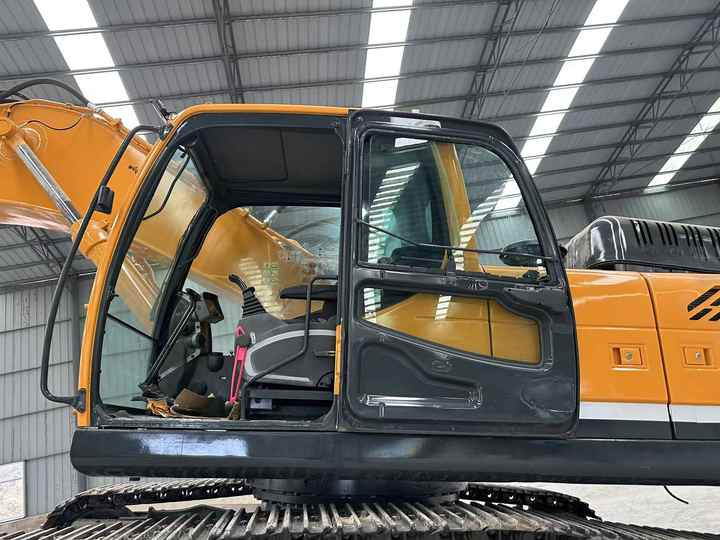 Hyundai Digger 305-9vs Second Hand Korea Made High Performance Machine Hyundai Excavator for Sale - Гусеничный экскаватор: фото 2 Hyundai Digger 305-9vs Second Hand Korea Made High Performance Machine Hyundai Excavator for Sale - Гусеничный экскаватор: фото 2