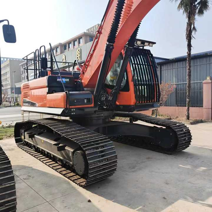Korea Made Doosan Digger Dx300lc Doosan Used Machinery Excavator , Doosan Dx220 Dx300 Dx200 - Экскаватор: фото 3 Korea Made Doosan Digger Dx300lc Doosan Used Machinery Excavator , Doosan Dx220 Dx300 Dx200 - Экскаватор: фото 3