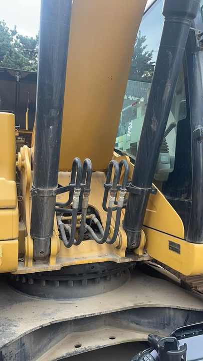 Original Japan Cheap Crawler Cat Excavator Cat 320d Used Excavator Caterpillar Machinery Digger Used CAT 320D Excavators - Гусеничный экскаватор: фото 5 Original Japan Cheap Crawler Cat Excavator Cat 320d Used Excavator Caterpillar Machinery Digger Used CAT 320D Excavators - Гусеничный экскаватор: фото 5