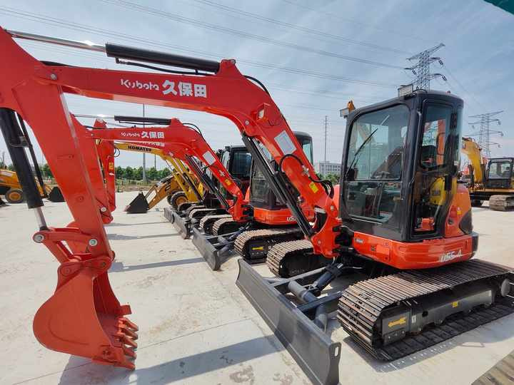 Perfect Condition Kubota U55-4 Japan Brand Mini Excavator - Мини-экскаватор: фото 5 Perfect Condition Kubota U55-4 Japan Brand Mini Excavator - Мини-экскаватор: фото 5