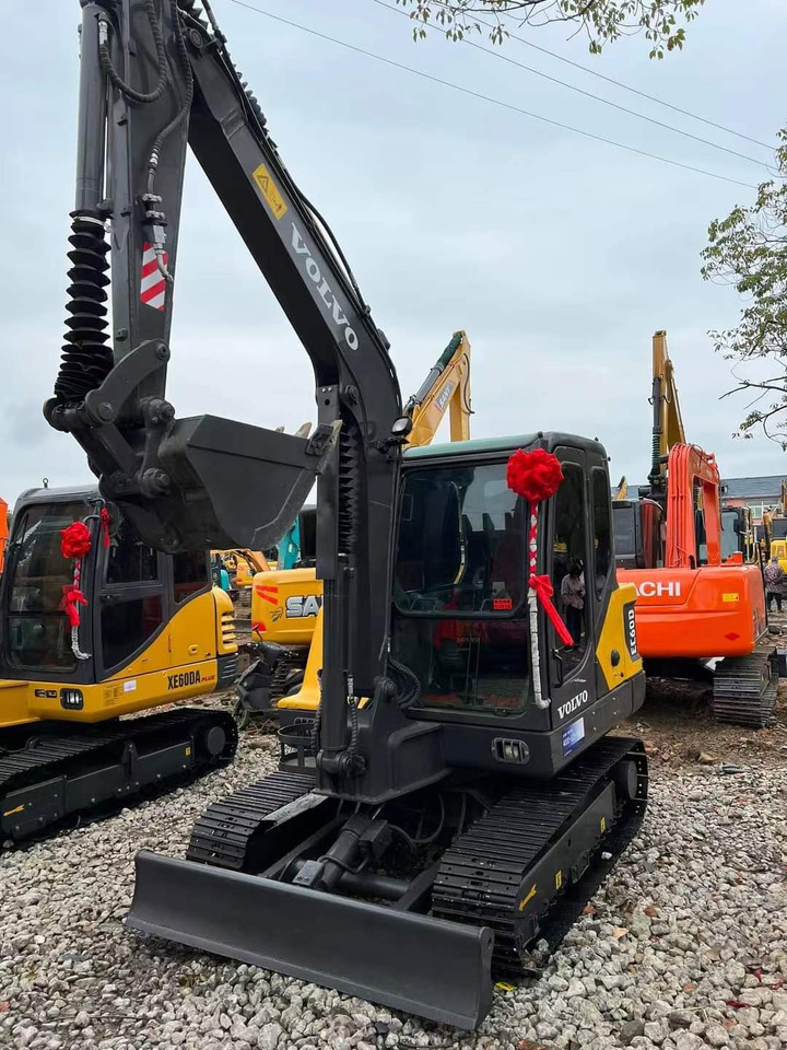 Second-hand Excavator Popular Hotsale VOLVO EC60D MINI - Мини-экскаватор: фото 2 Second-hand Excavator Popular Hotsale VOLVO EC60D MINI - Мини-экскаватор: фото 2