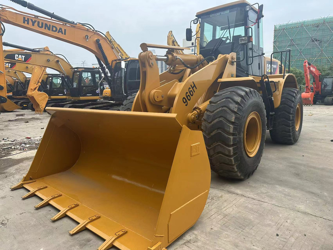 WHEEL LOADER Used Caterpillar 966h Loader for Sale Lots of Heavy Equipment in Stock Wight 5tons Wheel Loader - Строительная техника: фото 3 WHEEL LOADER Used Caterpillar 966h Loader for Sale Lots of Heavy Equipment in Stock Wight 5tons Wheel Loader - Строительная техника: фото 3