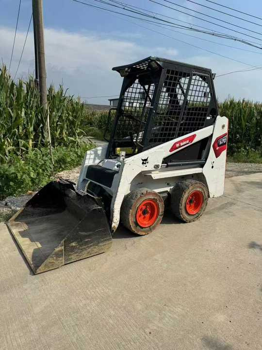 Used Bobcat S70 Skid Teer in Stock Good Condition bobcat S70 S160 185 300 330 Skid Steer for Sale - Мини-погрузчик с бортовым поворотом: фото 2 Used Bobcat S70 Skid Teer in Stock Good Condition bobcat S70 S160 185 300 330 Skid Steer for Sale - Мини-погрузчик с бортовым поворотом: фото 2