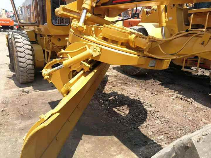 Used Caterpillar CAT 140k Land Road Motor Grader CAT140k Used Grader Cheap Price for Sale - Грейдер: фото 2 Used Caterpillar CAT 140k Land Road Motor Grader CAT140k Used Grader Cheap Price for Sale - Грейдер: фото 2
