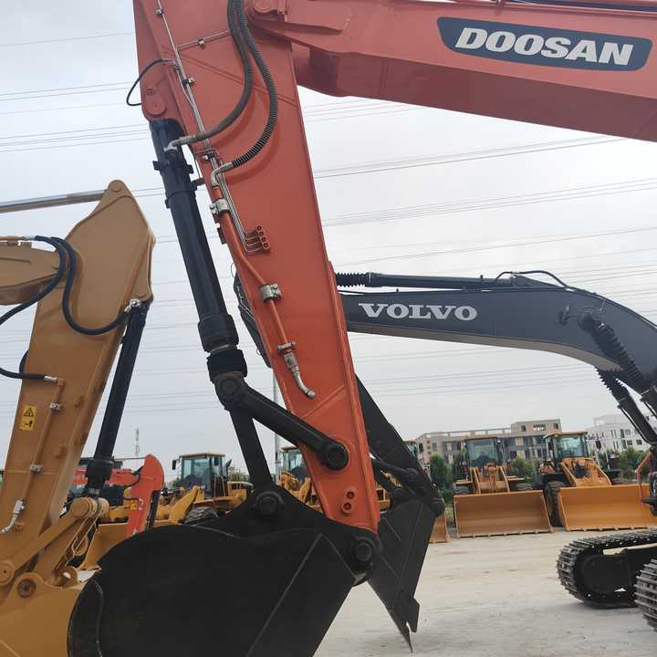 Used Digger DOOSAN DX300 Construction MachineryConstruction Digger Used DOOSAN DX300 Cheap Excavator - Гусеничный экскаватор: фото 5 Used Digger DOOSAN DX300 Construction MachineryConstruction Digger Used DOOSAN DX300 Cheap Excavator - Гусеничный экскаватор: фото 5