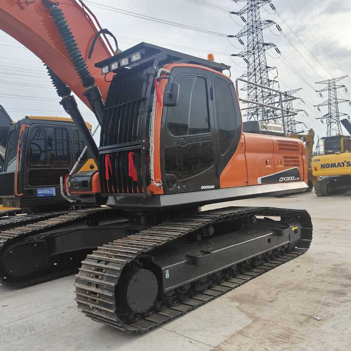 Used Digger DOOSAN DX300 Construction MachineryConstruction Digger Used DOOSAN DX300 Cheap Excavator - Гусеничный экскаватор: фото 4 Used Digger DOOSAN DX300 Construction MachineryConstruction Digger Used DOOSAN DX300 Cheap Excavator - Гусеничный экскаватор: фото 4
