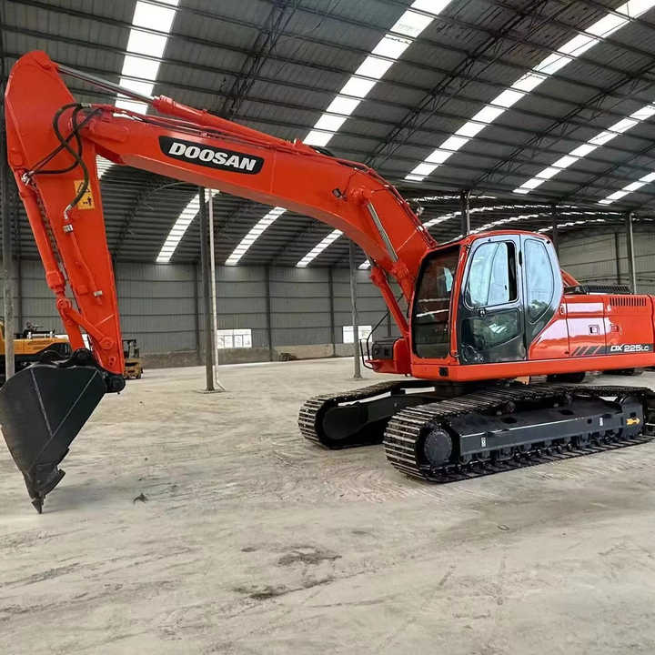 Used Digger Doosan DX225LC-9T Construction Machinery Construction Digger Used Doosan DX225LC-9T Cheap Excavator - Гусеничный экскаватор: фото 1 Used Digger Doosan DX225LC-9T Construction Machinery Construction Digger Used Doosan DX225LC-9T Cheap Excavator - Гусеничный экскаватор: фото 1