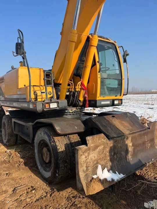 Used Korea Brand Original hyundai 210w-9 Wheel Excavator for Sale Used hyundai Wheel Excavator - Гусеничный экскаватор: фото 2 Used Korea Brand Original hyundai 210w-9 Wheel Excavator for Sale Used hyundai Wheel Excavator - Гусеничный экскаватор: фото 2