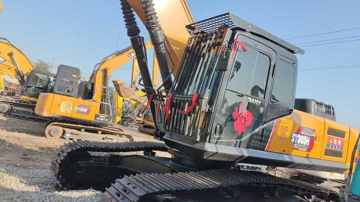 Used SANY 365H Excavator in Excellent Condition Is Sold at a Low Price Sany 36-ton 365h Used Hydraulic Excavator Is in Stock - Гусеничный экскаватор: фото 3 Used SANY 365H Excavator in Excellent Condition Is Sold at a Low Price Sany 36-ton 365h Used Hydraulic Excavator Is in Stock - Гусеничный экскаватор: фото 3