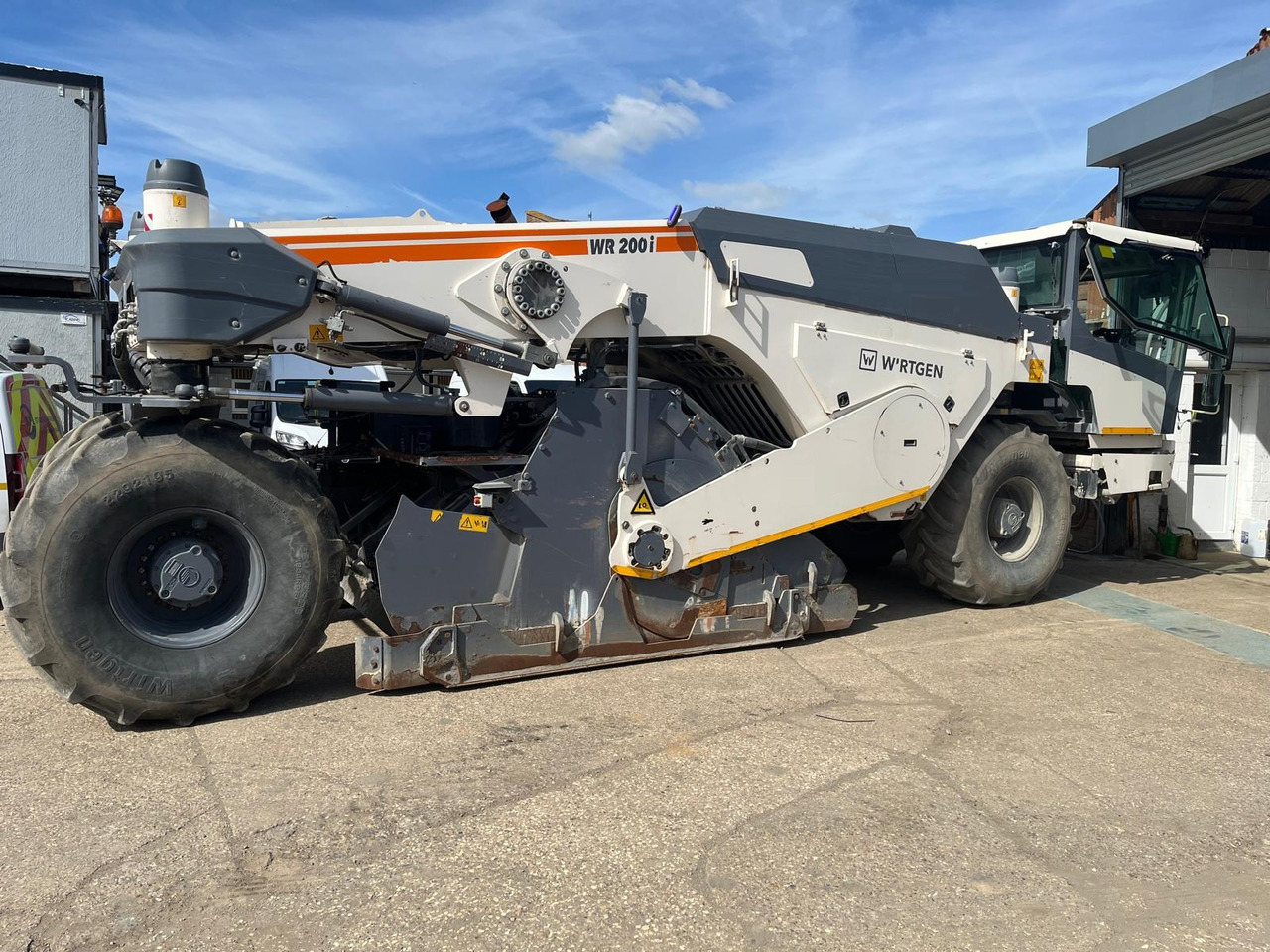 WIRTGEN WR200i - Стабилизатор грунта: фото 1 WIRTGEN WR200i - Стабилизатор грунта: фото 1