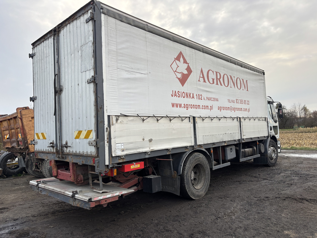 RENAULT Premium 260 - Тентованный грузовик: фото 4 RENAULT Premium 260 - Тентованный грузовик: фото 4
