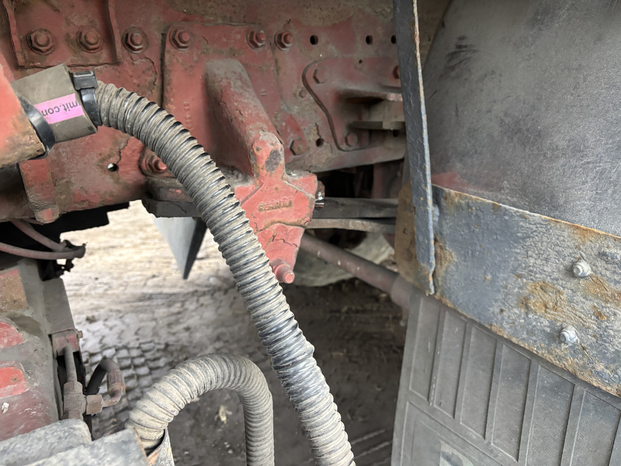 RENAULT Premium 260 - Тентованный грузовик: фото 5 RENAULT Premium 260 - Тентованный грузовик: фото 5