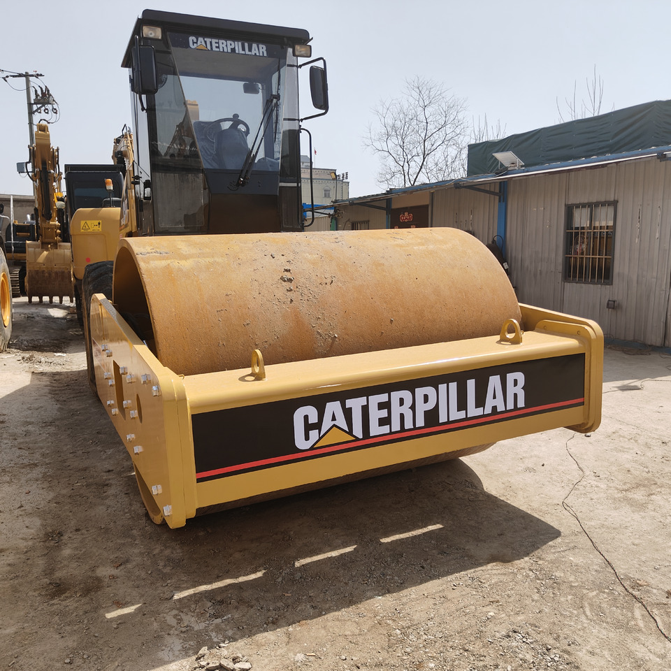 CATERPILLAR 683E - Дорожный каток: фото 3 CATERPILLAR 683E - Дорожный каток: фото 3