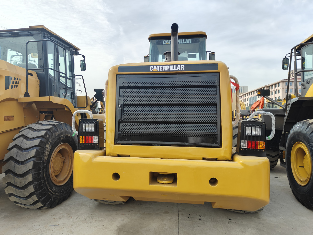CATERPILLAR 966H - Колёсный погрузчик: фото 3 CATERPILLAR 966H - Колёсный погрузчик: фото 3