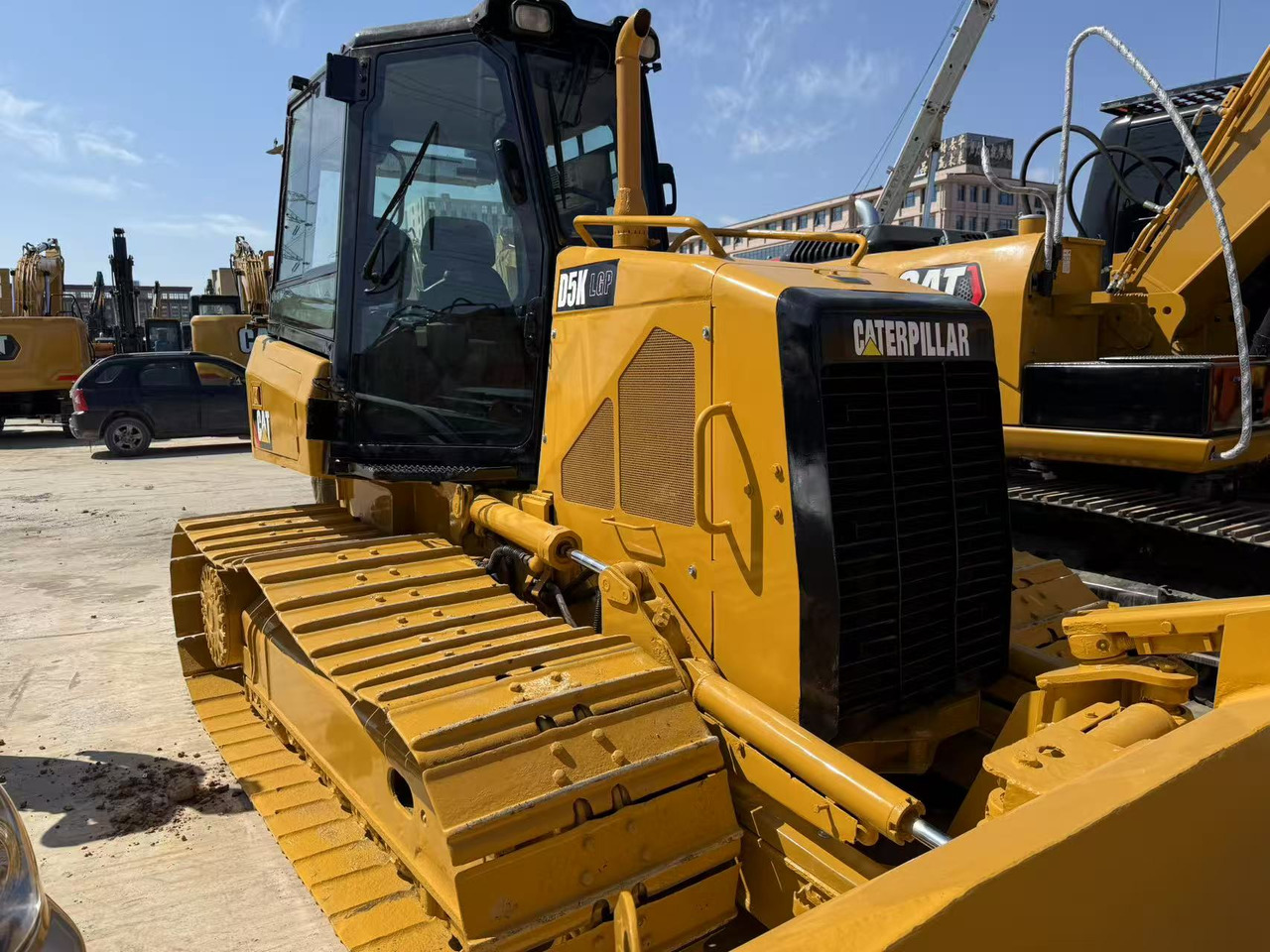 CATERPILLAR D5K - Бульдозер: фото 2 CATERPILLAR D5K - Бульдозер: фото 2