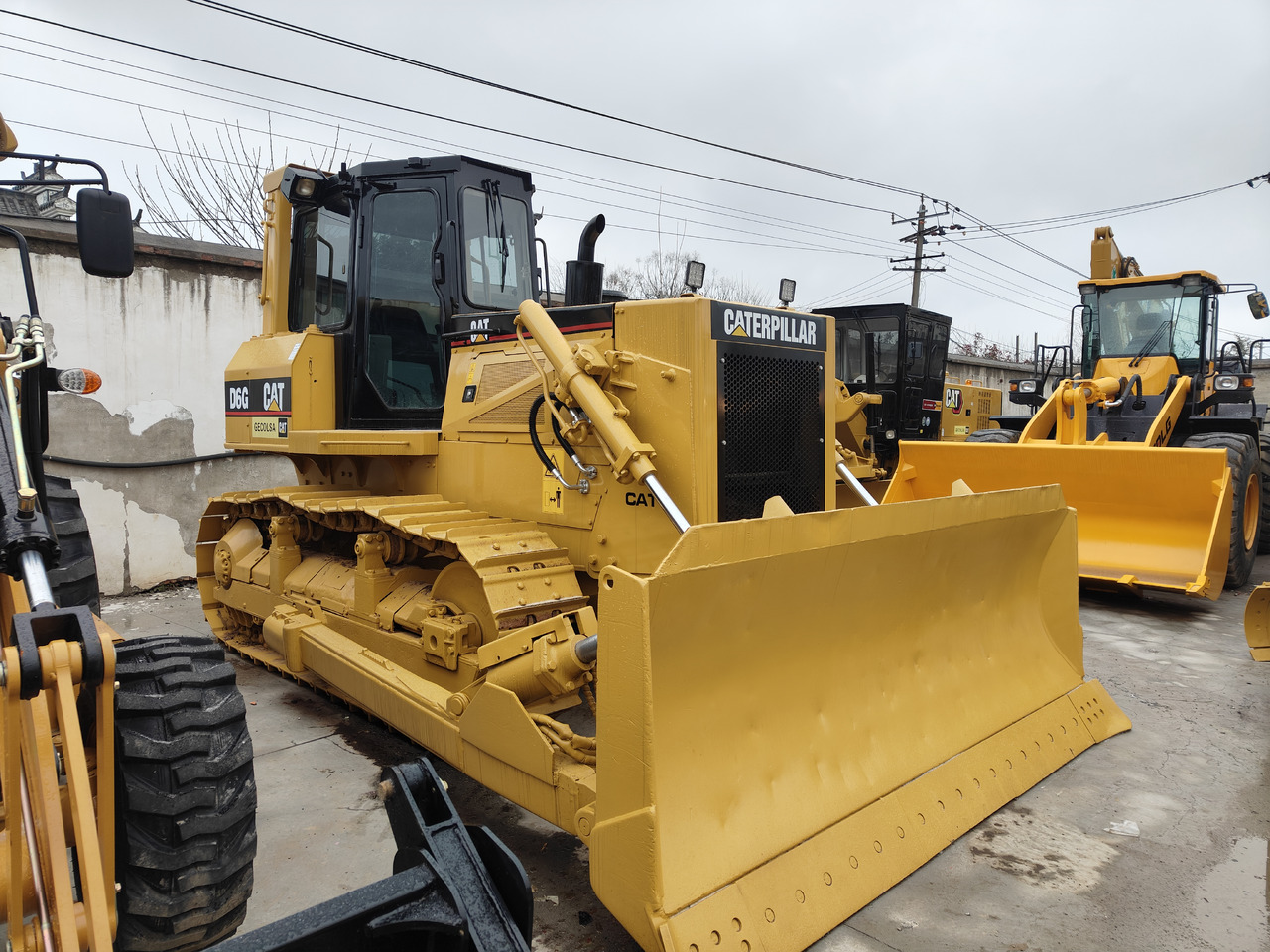 CATERPILLAR D6G - Бульдозер: фото 1 CATERPILLAR D6G - Бульдозер: фото 1