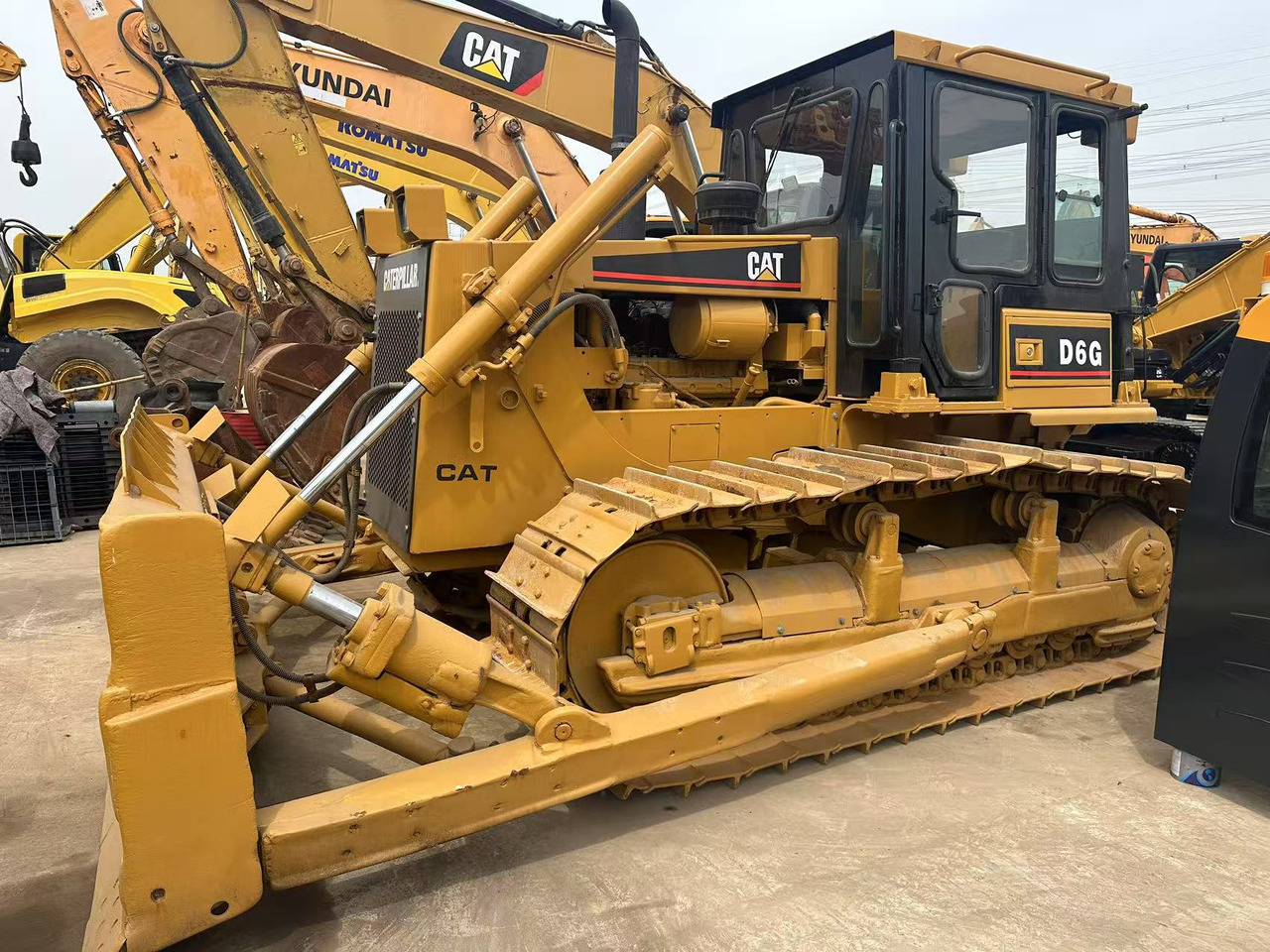 CATERPILLAR D6G - Бульдозер: фото 4 CATERPILLAR D6G - Бульдозер: фото 4