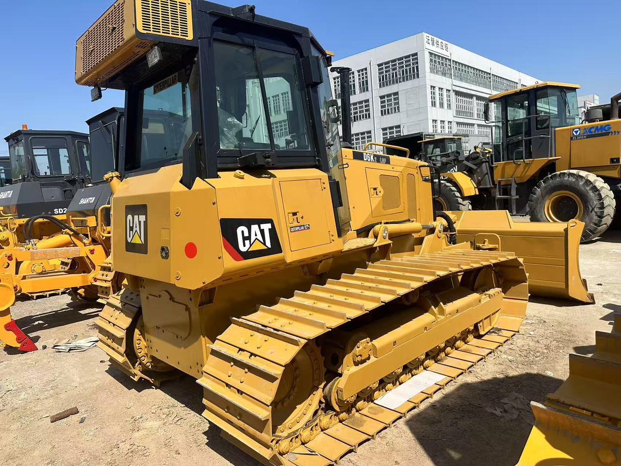 CATERPILLAR D6K - Бульдозер: фото 1 CATERPILLAR D6K - Бульдозер: фото 1