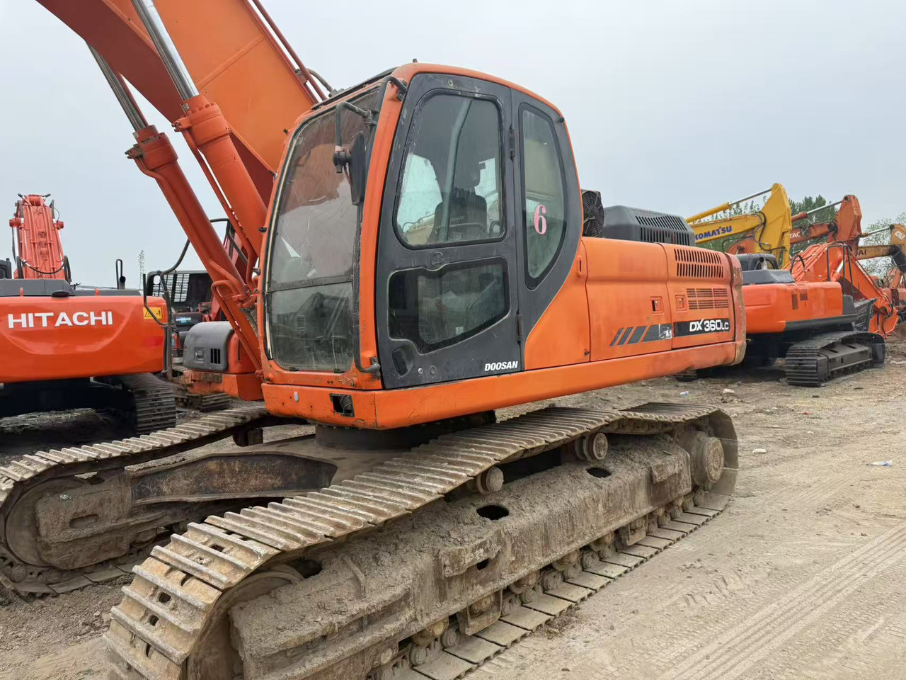 DOOSAN DX360LC - Гусеничный экскаватор: фото 4 DOOSAN DX360LC - Гусеничный экскаватор: фото 4