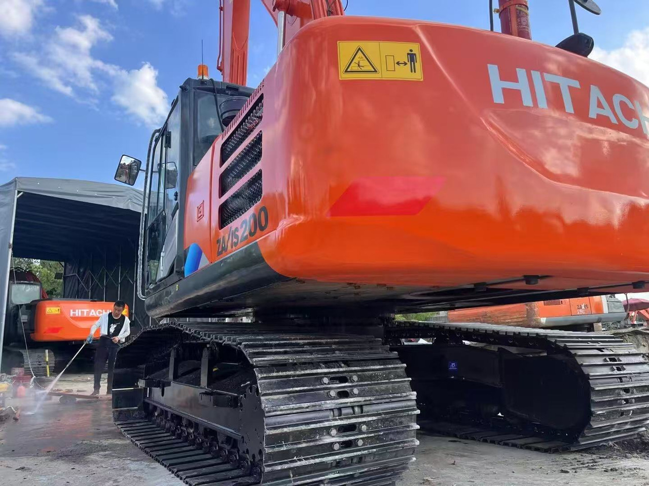 HITACHI ZX200-5G - Гусеничный экскаватор: фото 4 HITACHI ZX200-5G - Гусеничный экскаватор: фото 4