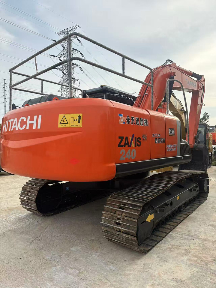 HITACHI ZX240-3G - Гусеничный экскаватор: фото 3 HITACHI ZX240-3G - Гусеничный экскаватор: фото 3