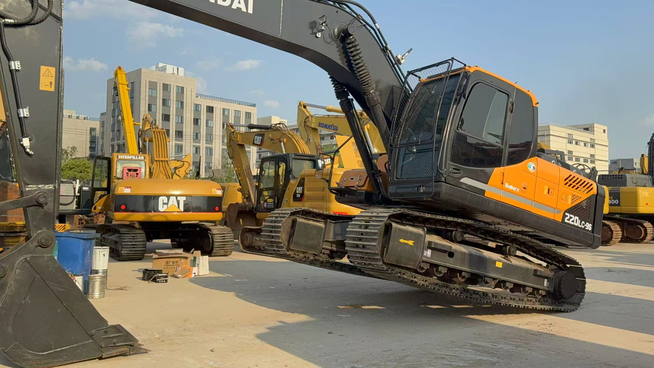 HYUNDAI R220LC-9S - Гусеничный экскаватор: фото 5 HYUNDAI R220LC-9S - Гусеничный экскаватор: фото 5