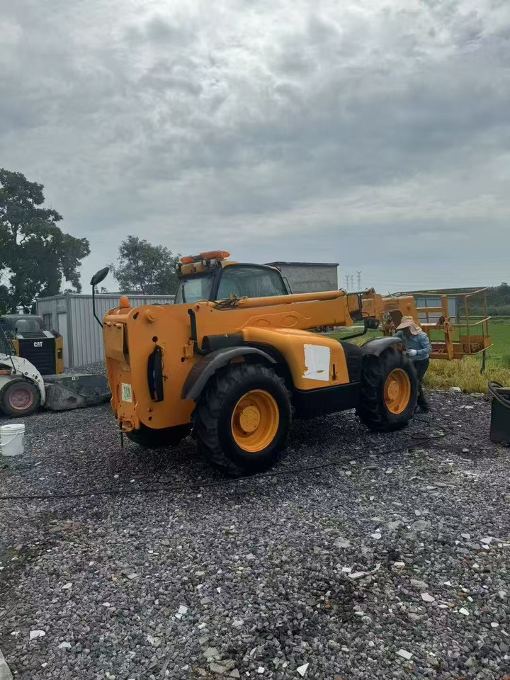 JCB 535 - Телескопический погрузчик: фото 4 JCB 535 - Телескопический погрузчик: фото 4