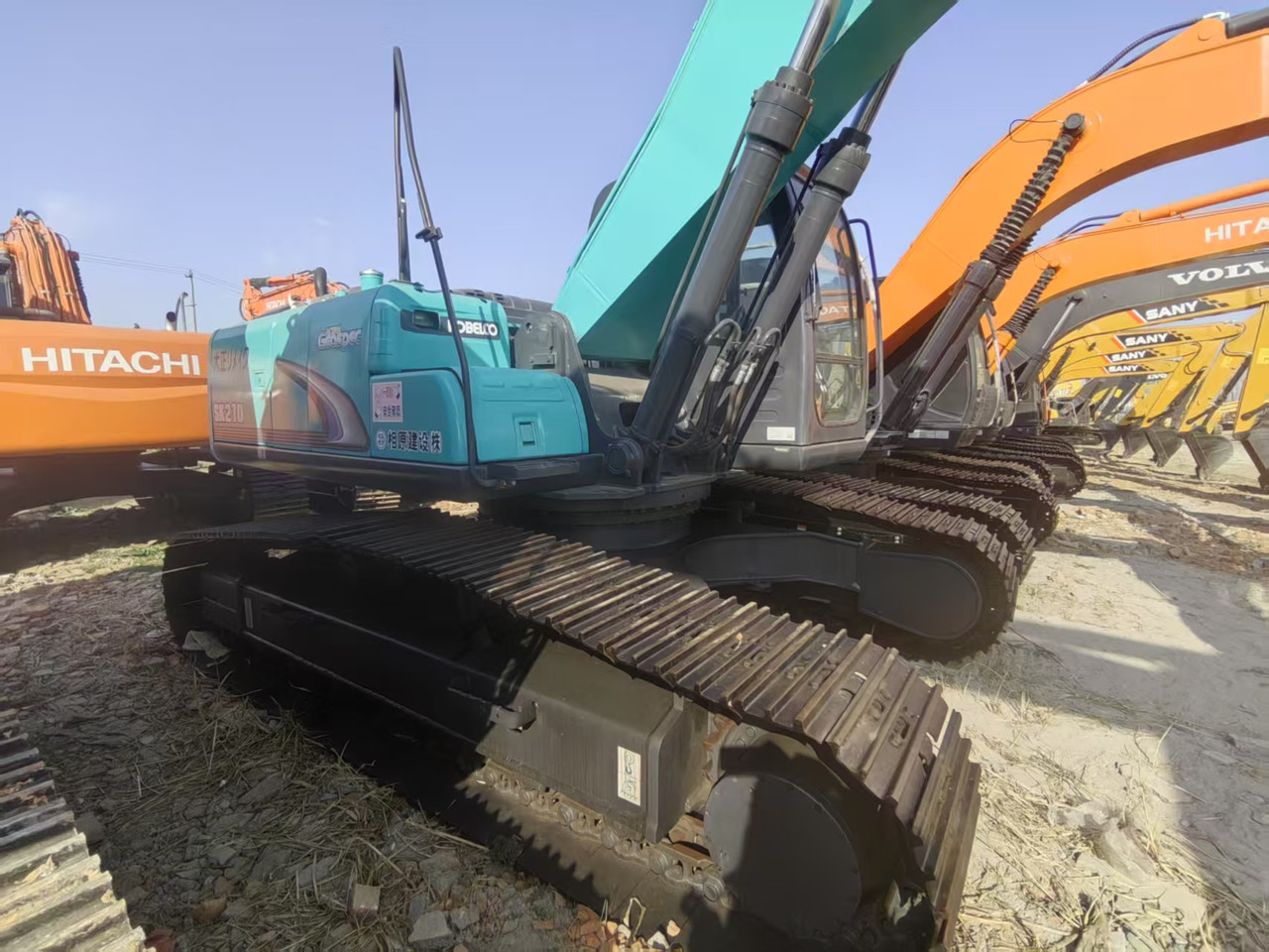 KOBELCO SK210-8 - Мини-экскаватор: фото 3 KOBELCO SK210-8 - Мини-экскаватор: фото 3