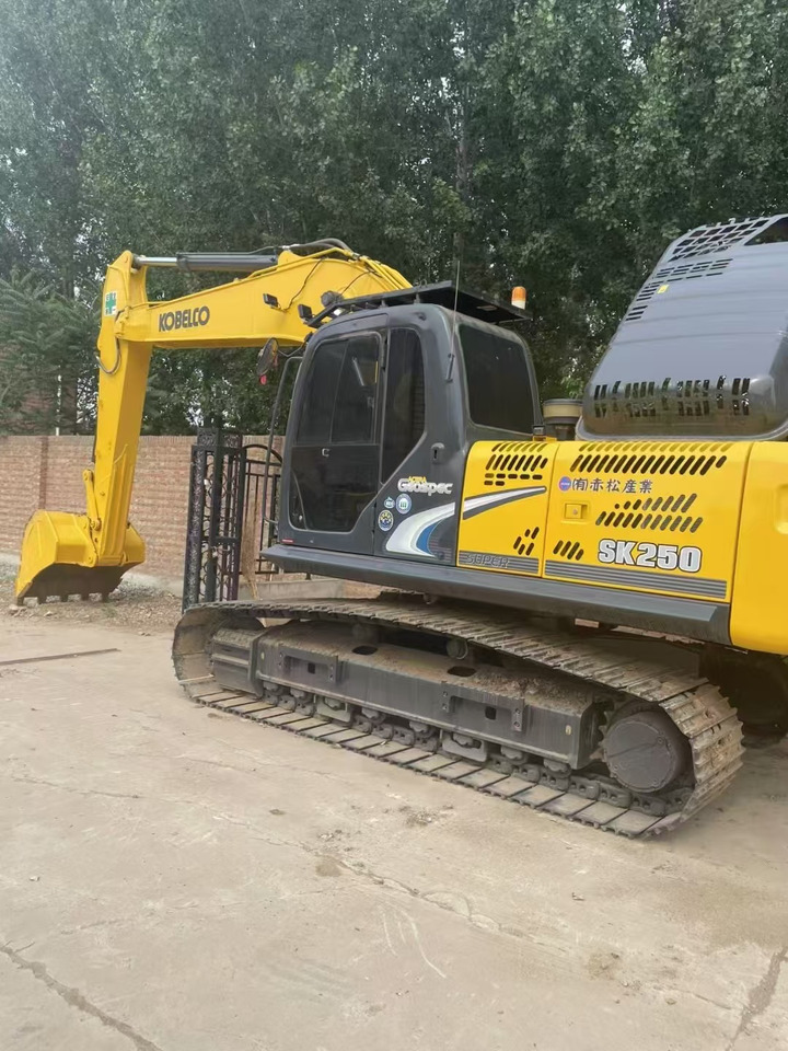 KOBELCO SK250 - Мини-экскаватор: фото 3 KOBELCO SK250 - Мини-экскаватор: фото 3