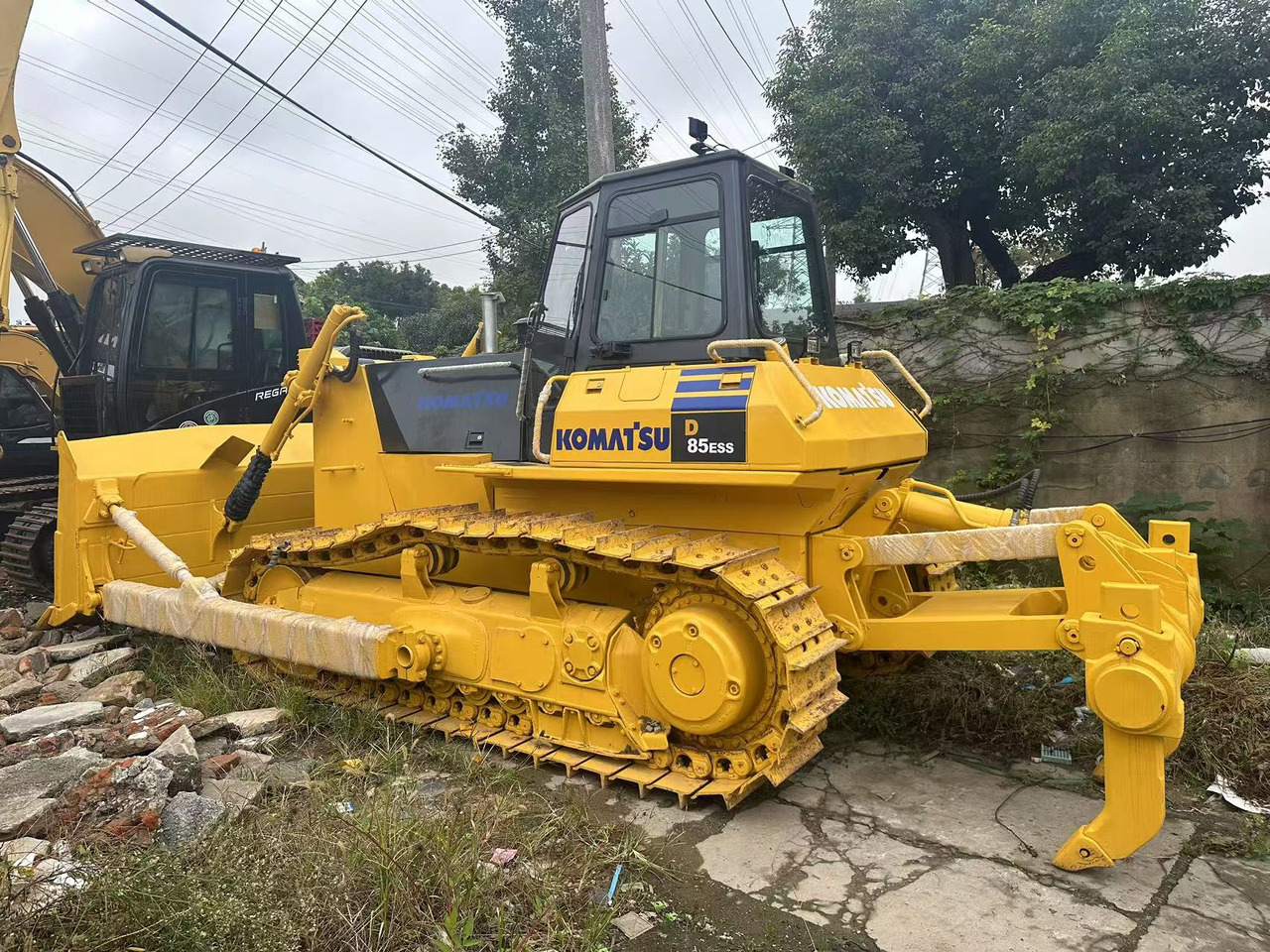 KOMATSU D85ESS - Бульдозер: фото 4 KOMATSU D85ESS - Бульдозер: фото 4