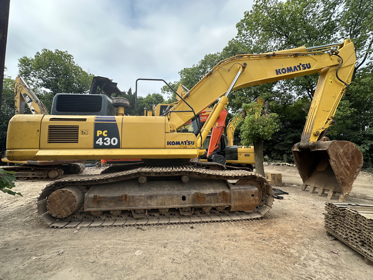 KOMATSU PC430-8 - Гусеничный экскаватор: фото 1 KOMATSU PC430-8 - Гусеничный экскаватор: фото 1