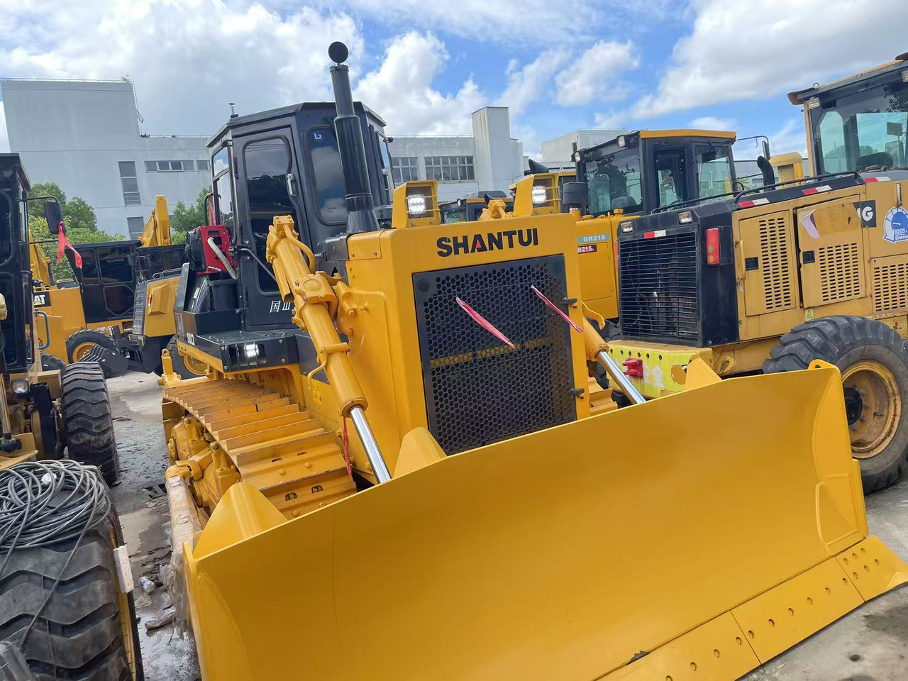 SHANTUI SD22 - Бульдозер: фото 1 SHANTUI SD22 - Бульдозер: фото 1