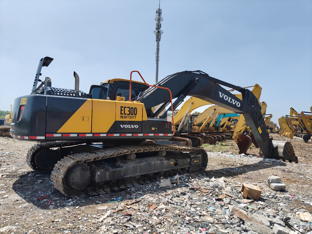 VOLVO EC300 - Гусеничный экскаватор: фото 3 VOLVO EC300 - Гусеничный экскаватор: фото 3