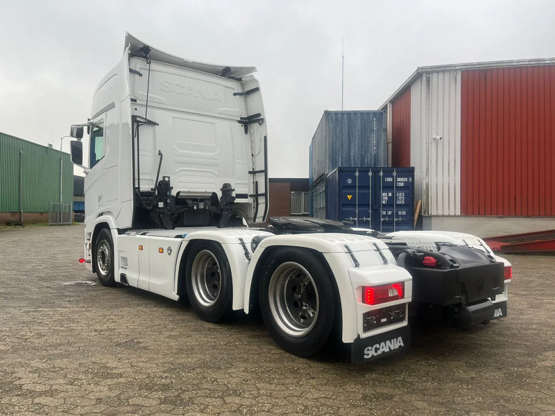 Scania R650 V8 NGS R650 6x4 в лизинг Scania R650 V8 NGS R650 6x4: фото 8 Scania R650 V8 NGS R650 6x4 в лизинг Scania R650 V8 NGS R650 6x4: фото 8