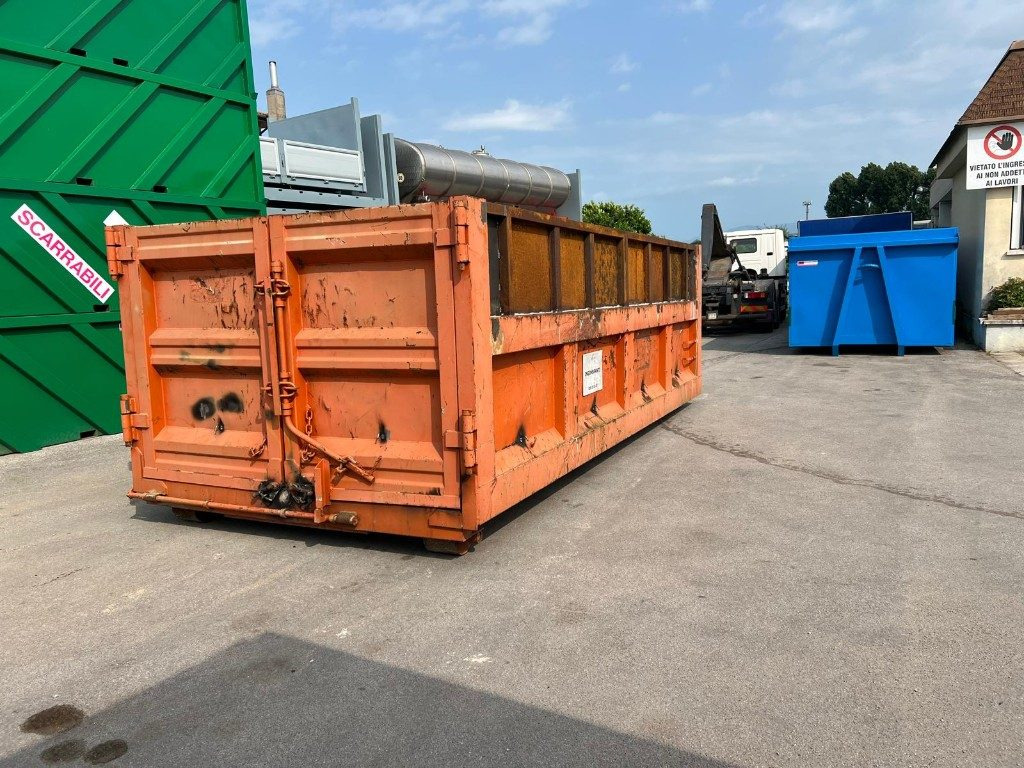 CONTAINER SCARRABILE USATO A CIELO APERTO - Контейнер для мультилифта: фото 1 CONTAINER SCARRABILE USATO A CIELO APERTO - Контейнер для мультилифта: фото 1