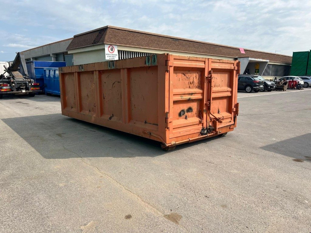 CONTAINER SCARRABILE USATO A CIELO APERTO - Контейнер для мультилифта: фото 4 CONTAINER SCARRABILE USATO A CIELO APERTO - Контейнер для мультилифта: фото 4