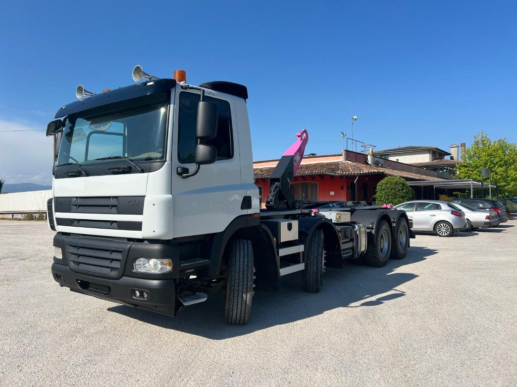DAF CF85 SCARRABILE - Крюковой мультилифт: фото 1 DAF CF85 SCARRABILE - Крюковой мультилифт: фото 1