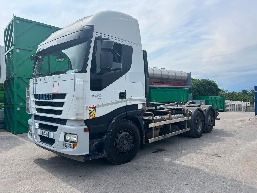 IVECO STRALIS AS260S 50Y SCARRABILE - Крюковой мультилифт: фото 2 IVECO STRALIS AS260S 50Y SCARRABILE - Крюковой мультилифт: фото 2